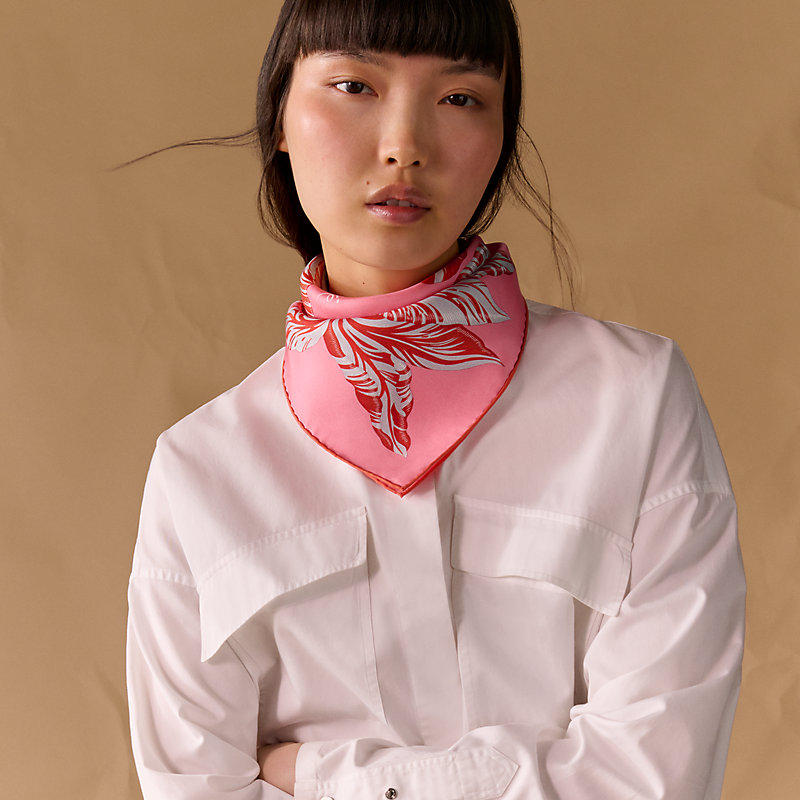芸術を纏うボタニカル柄【HERMES】カレ45 Tulipomanie Detail tulipomanie-detail-scarf-45--